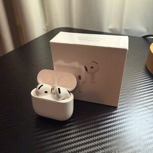 Apple AirPods with White Charging Case